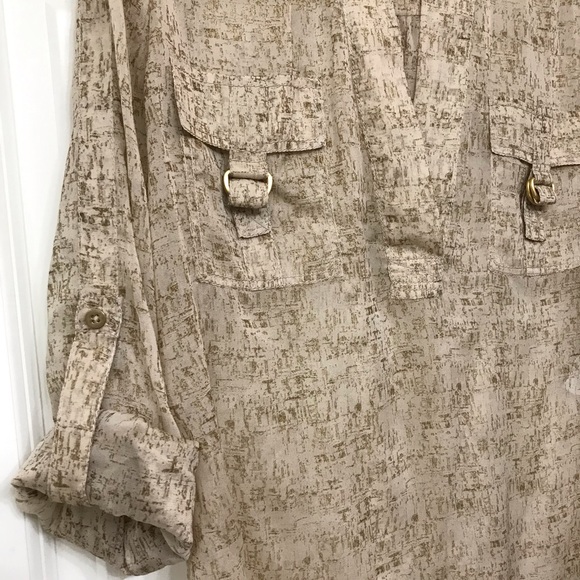 DVF 100% Silk ‘Danielle’ Crepe Blouse Roll Tab Long Sleeve Sheer Large - Picture 6 of 12